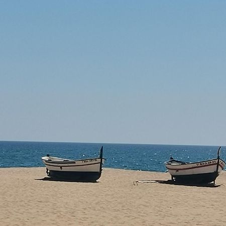 Apartamento Centrico En Calella Luaran gambar