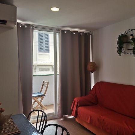 Apartamento Centrico En Calella Luaran gambar