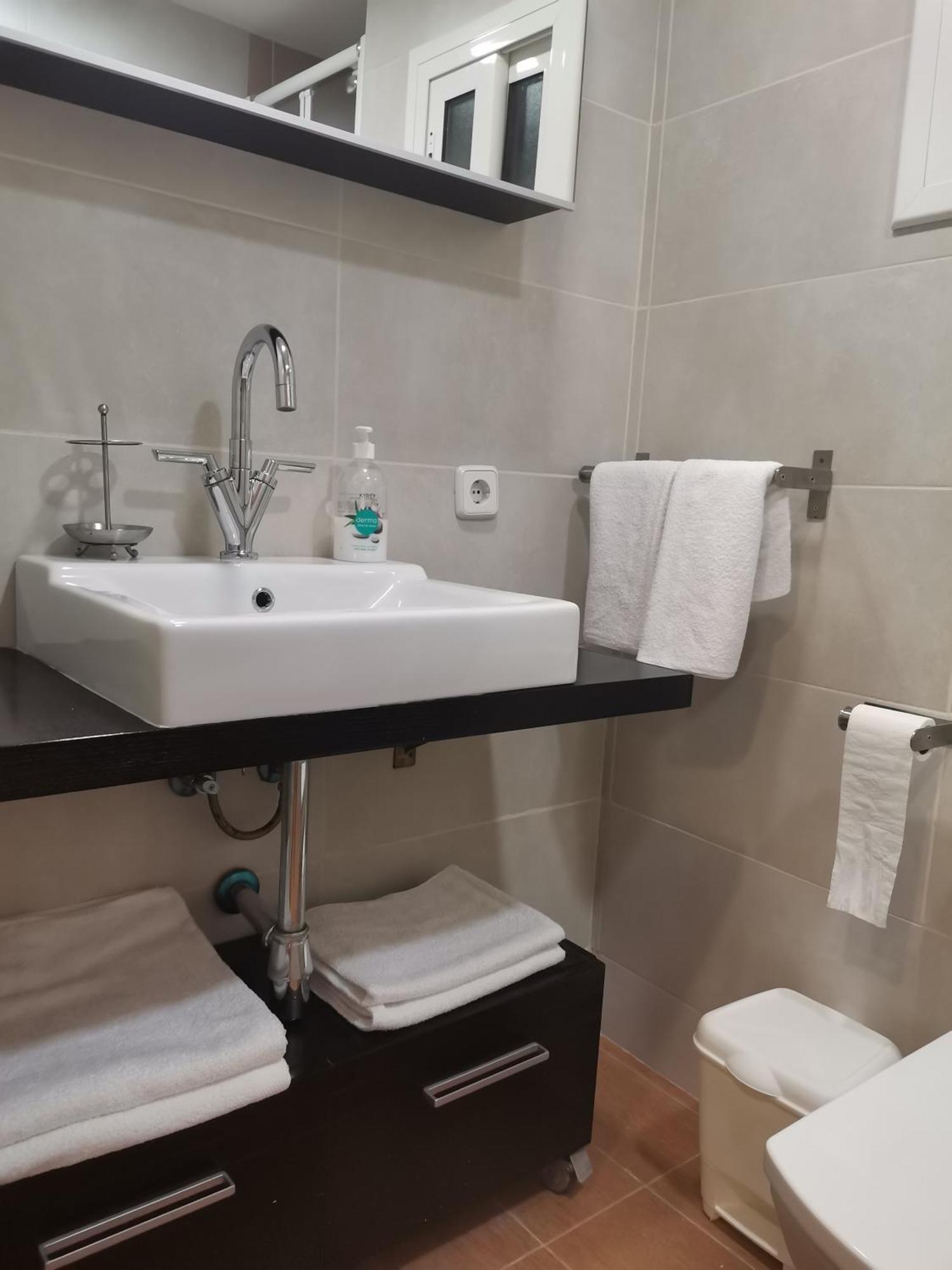 Apartamento Centrico En Calella Luaran gambar